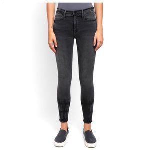 Frame Raw Edge Grey Wash Skinny Jeans